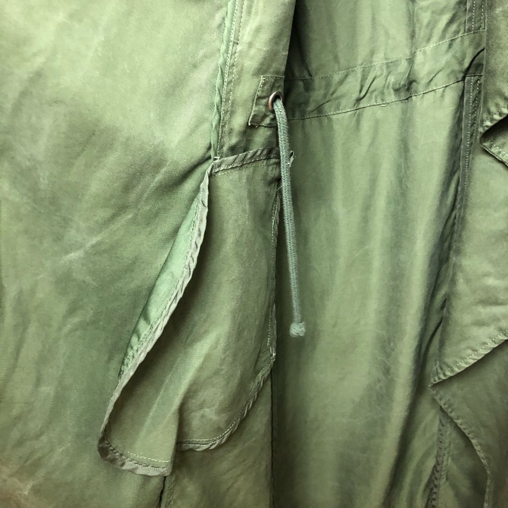 Vest - Picture 3 of 7